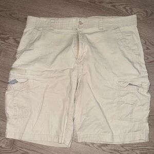 Wear first Men's Cream Cargo Shorts Sz 40